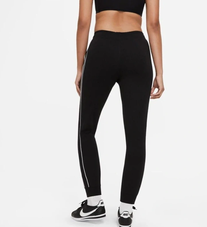 Dámské kalhoty Nike Sportswear Jogging Joggers CZ8340-010